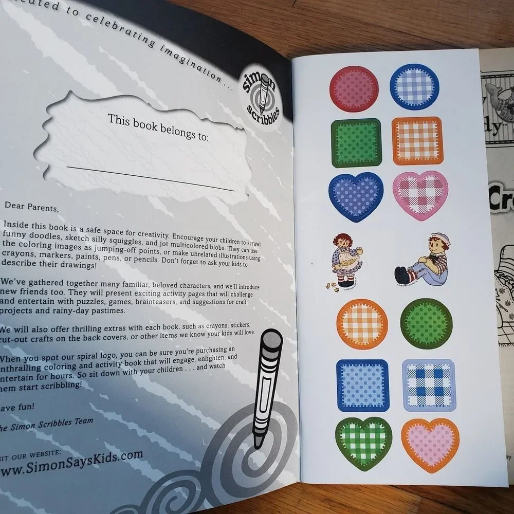 Raggedy Ann & Andy‎ patchwork crafts coloring book with fabric stickers 2006